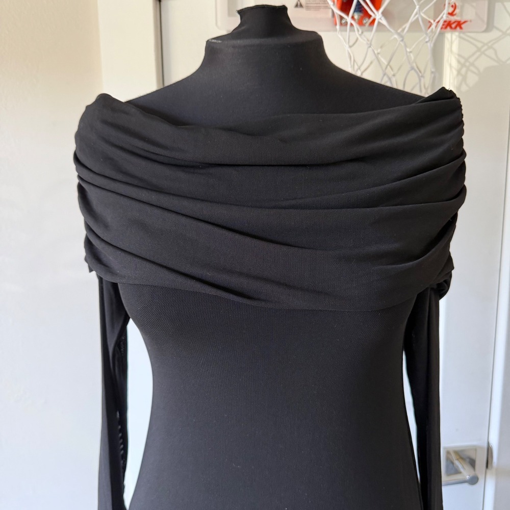 MESHKI Josie Off Shoulder Mesh Maxi Dress Black Women's Long Sleeve Size M - Picture 4 of 16